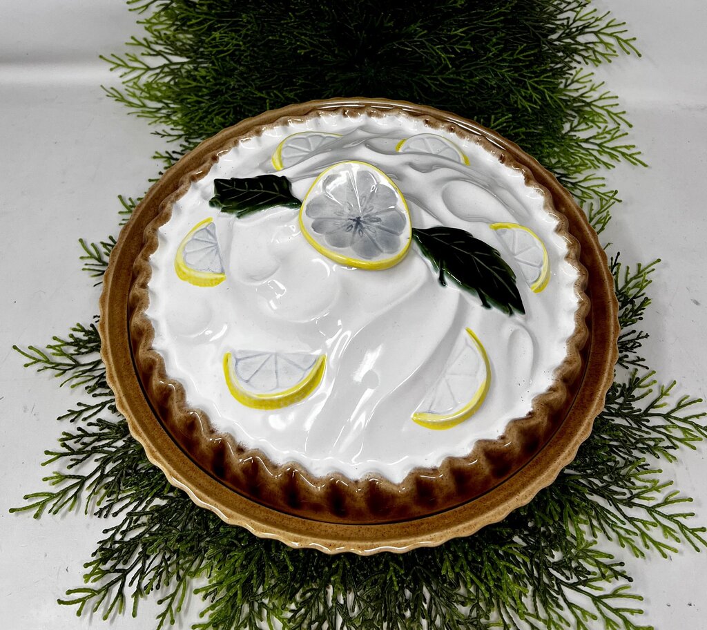 Ceramic Lemon Meringue Pie Covered Dish