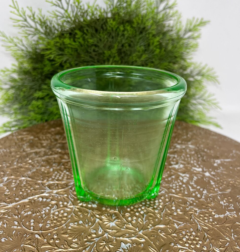 Vaseline Measuring Cup