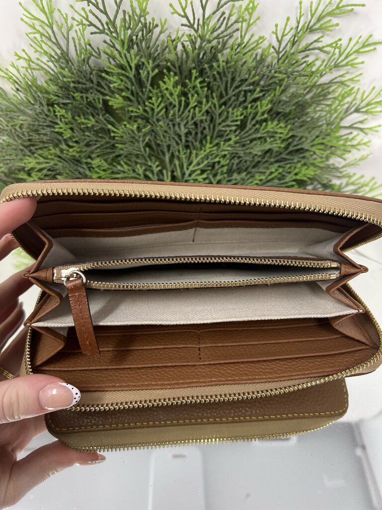 Dooney & Bourke Wallet