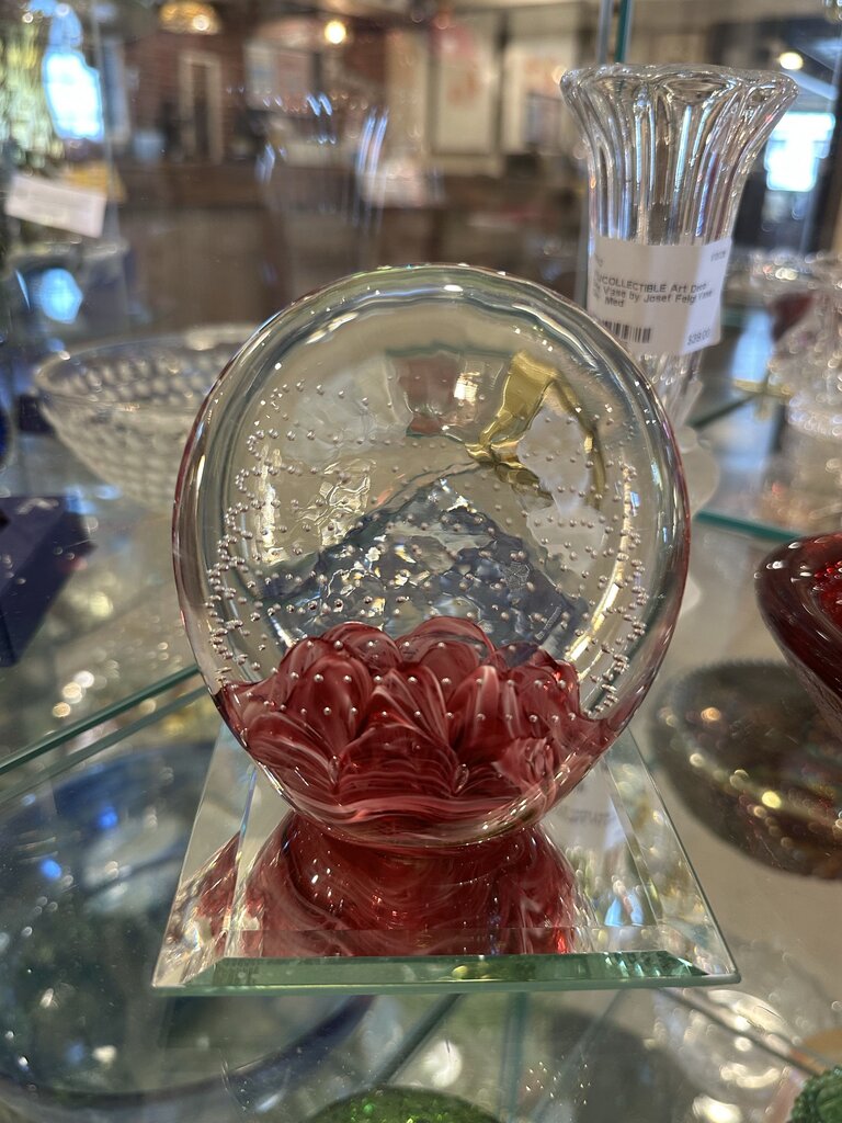 Monte Dunlavy Bubble Round Top Paperweight