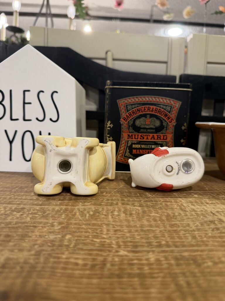 Popeye Charcter Sweet Pea In Baby Carriage Salt and Pepper