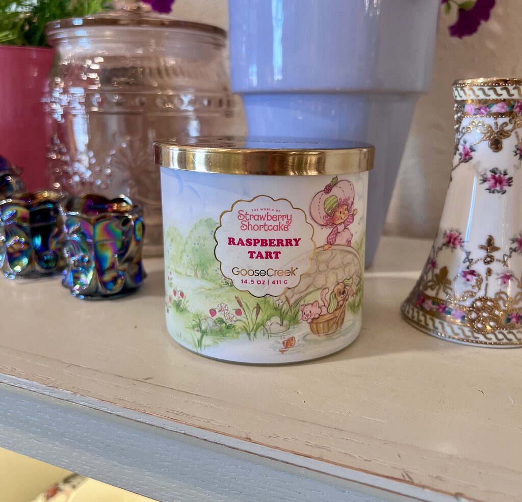 Goose Creek Strawberry Shortcake Raspberry Tart Candle