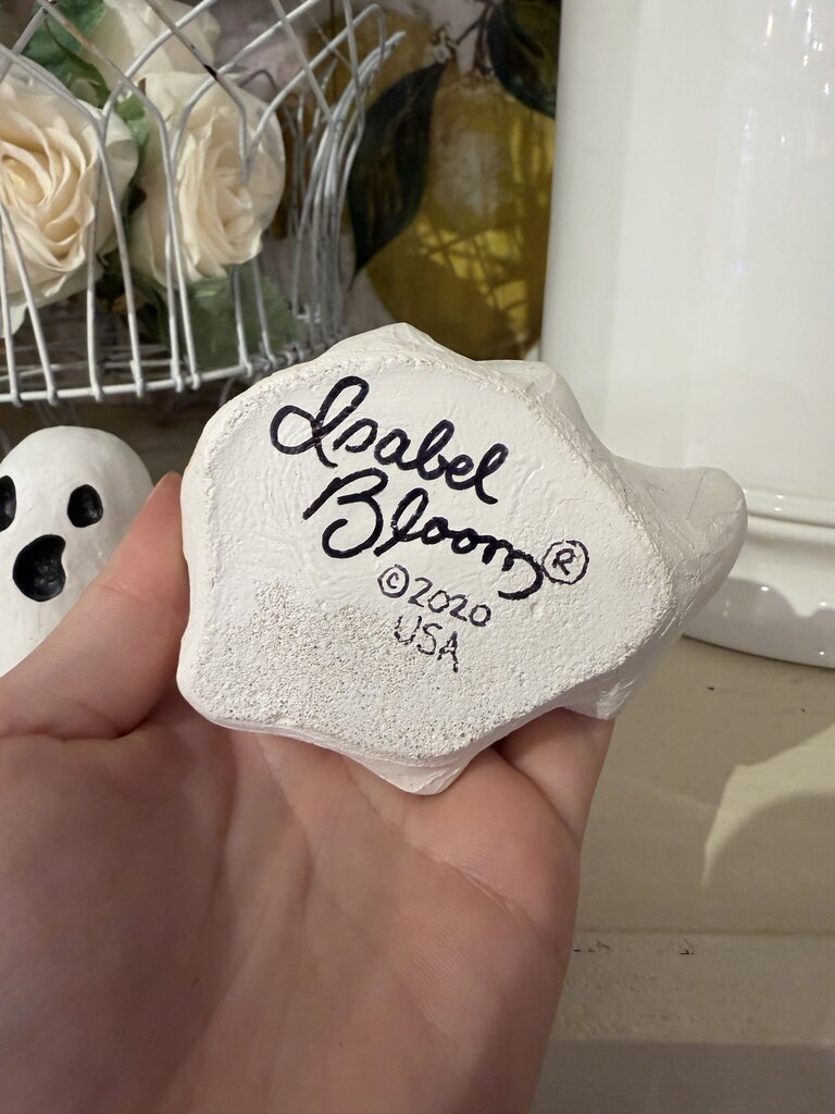 Isabel Bloom Ghost