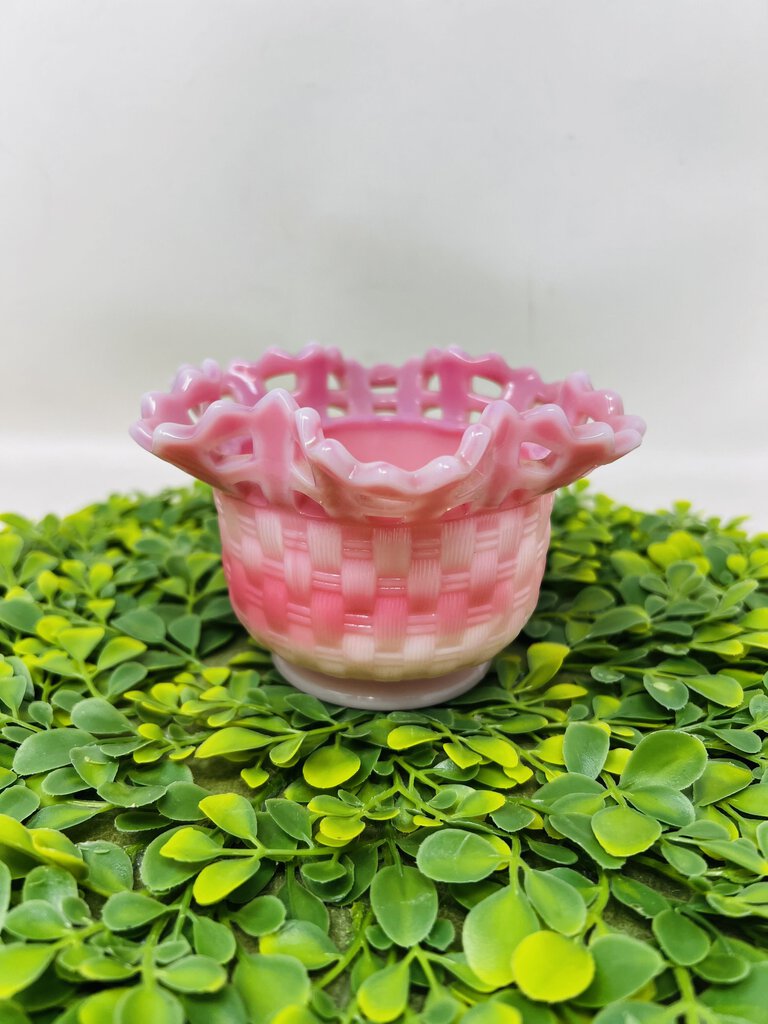 Fenton Basketweave Ruffle Dish