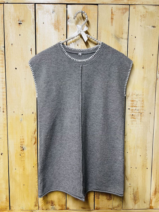 Sleeveless Sweater XL