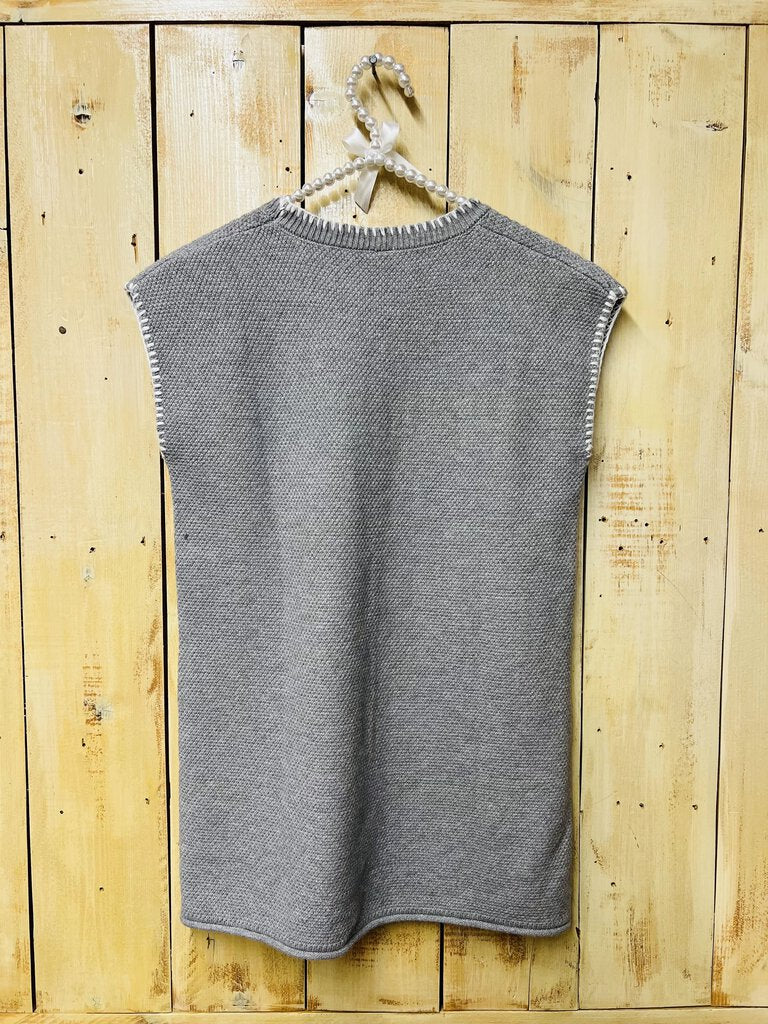 Sleeveless Sweater XL