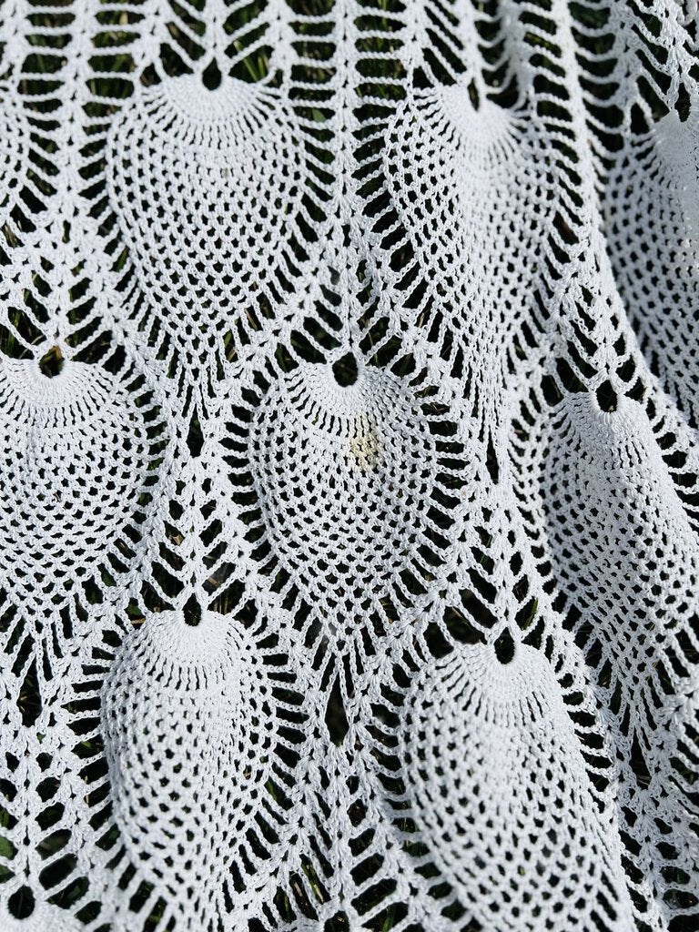 White Lace Patterned Table Cloth