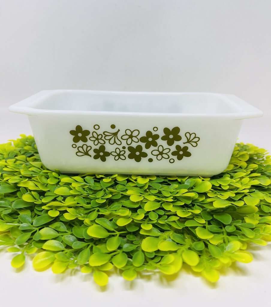 Pyrex Crazy Daisy Bread Dish