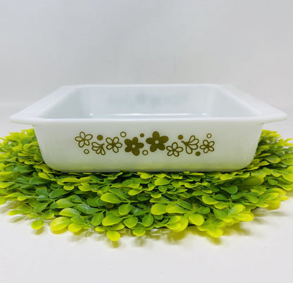 Pyrex Crazy Daisy Dish