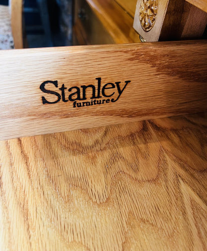 Stanley Vanity Dresser With Mirror