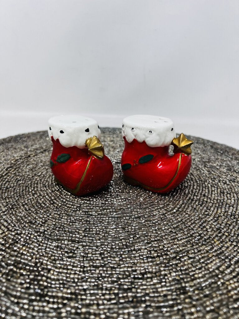 VTG. Santa Boot Salt & Pepper