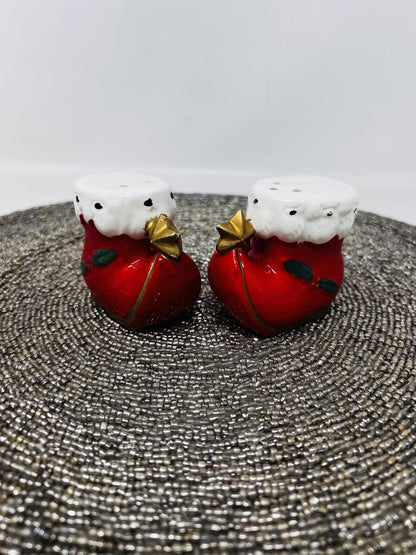 VTG. Santa Boot Salt & Pepper