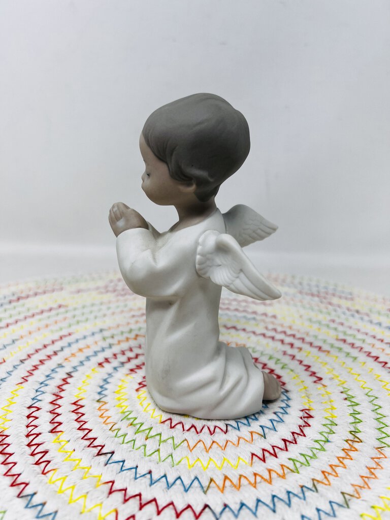 Lladro Angel Praying Matte