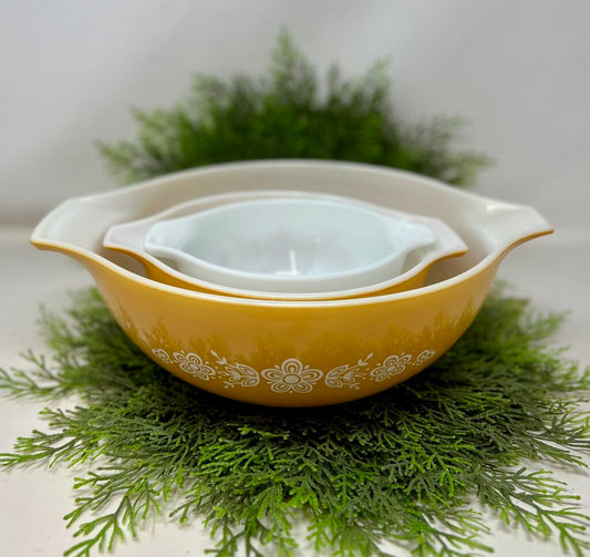 Pyrex Butterfly Cinderella Set