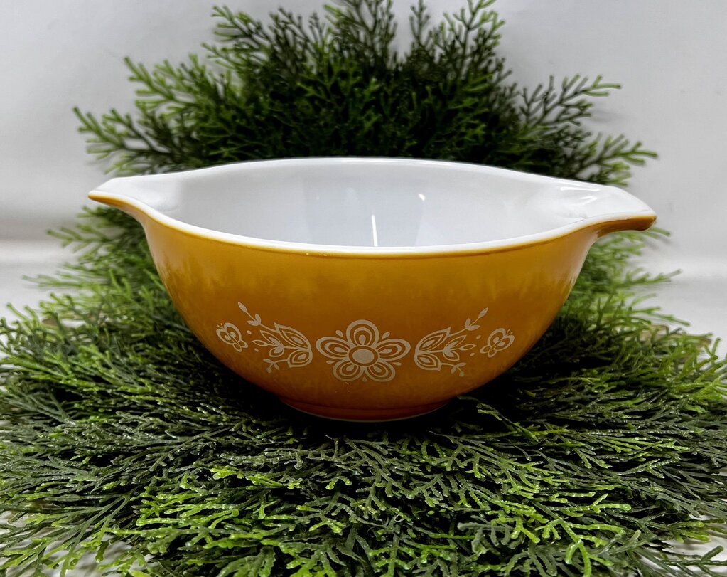 Pyrex Butterfly Cinderella Set