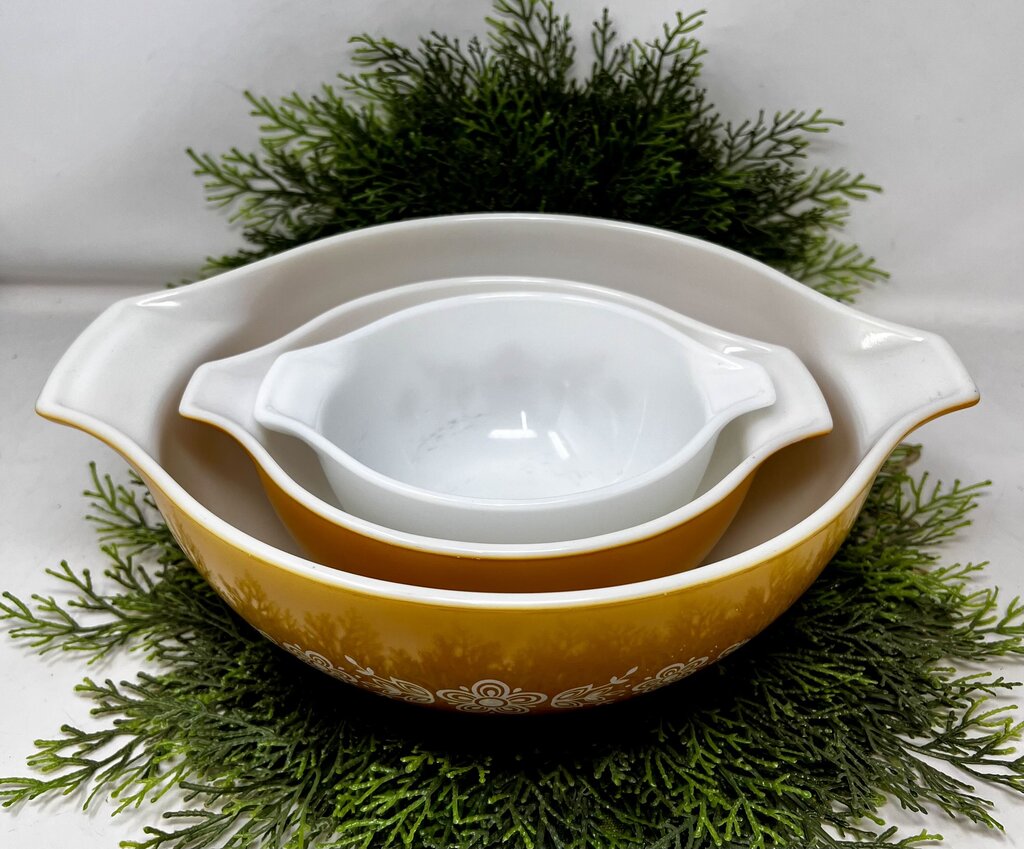 Pyrex Butterfly Cinderella Set