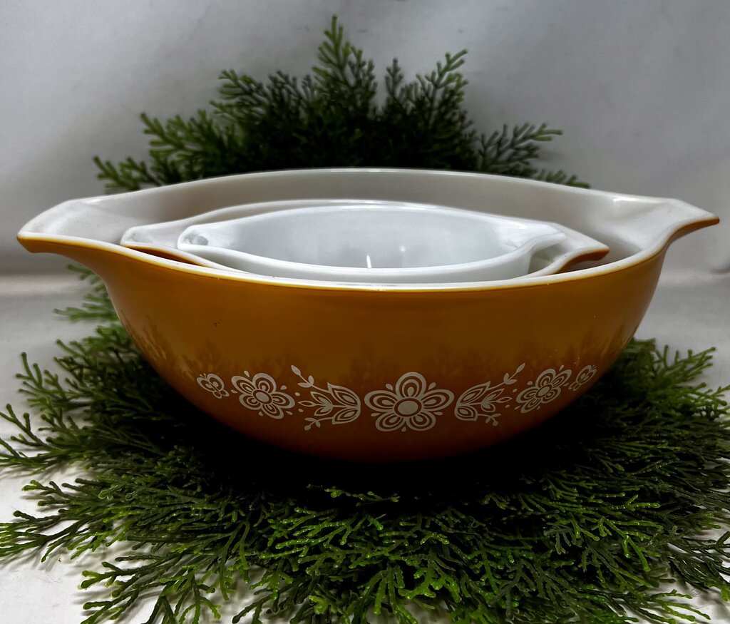 Pyrex Butterfly Cinderella Set