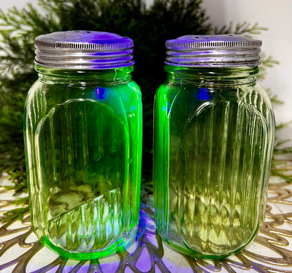 Vintage Anchor Hocking Uranium Vaseline Depression Glass Salt & Pepper Shakers
