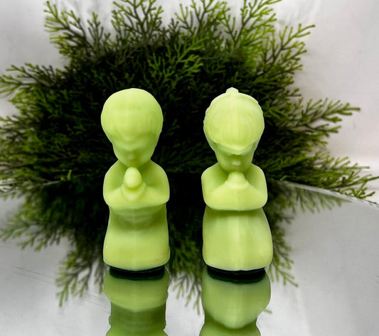 Glass Fenton Satin Uranium Glass Praying Boy And Girl Vtg