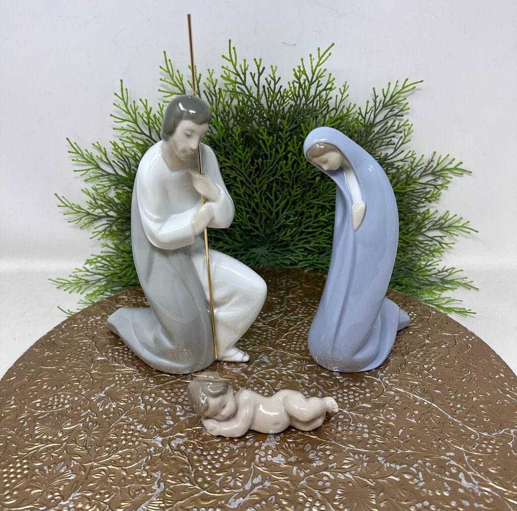 Lladro Nativity Set