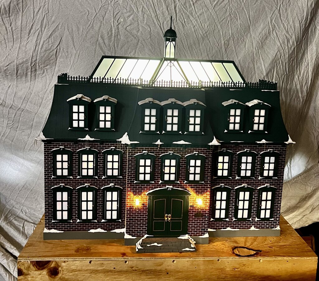 Tiny Tims Advent House
