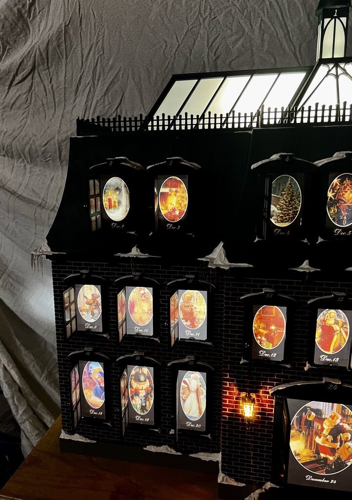 Tiny Tims Advent House