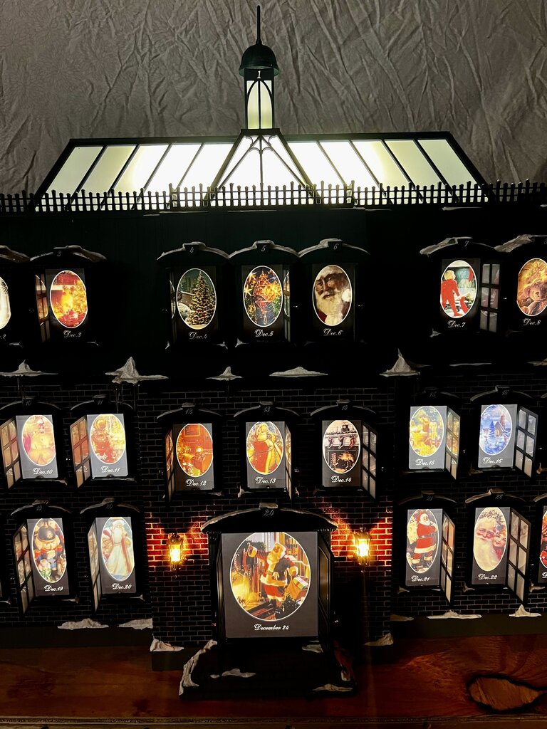 Tiny Tims Advent House