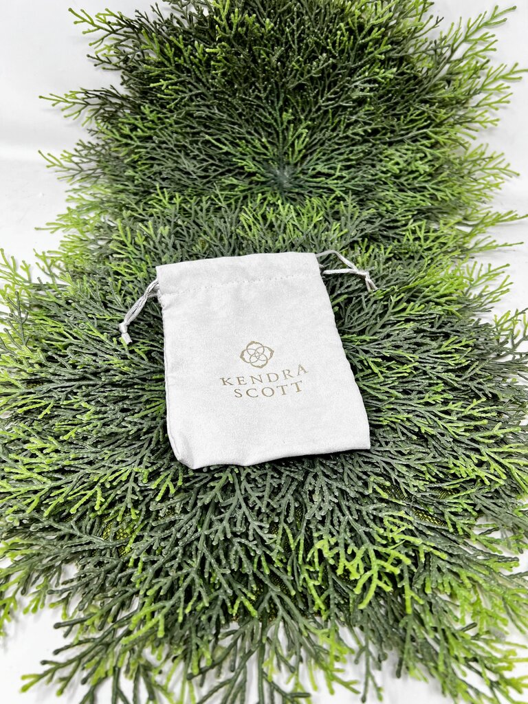 Kendra Scott Snowflake Necklace