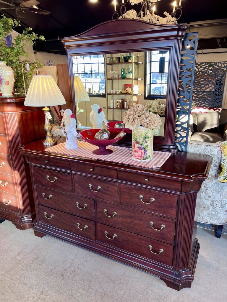 Broyhill Vanity Long Dresser With Mirror