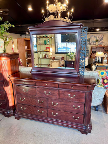 Broyhill Vanity Long Dresser With Mirror