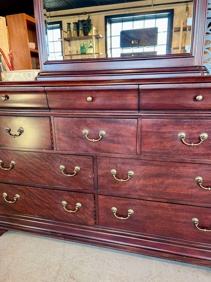 Broyhill Vanity Long Dresser With Mirror