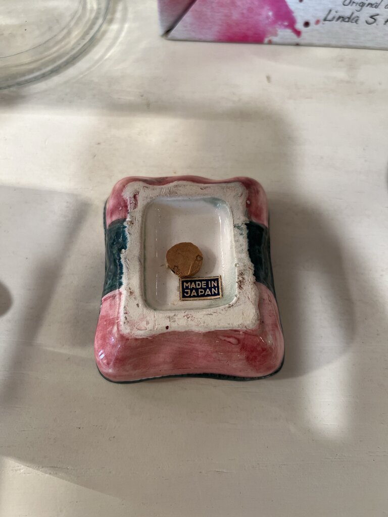 Vintage Arabian Sultaan On Pillow Salt and Pepper Shaker 1950s Japan