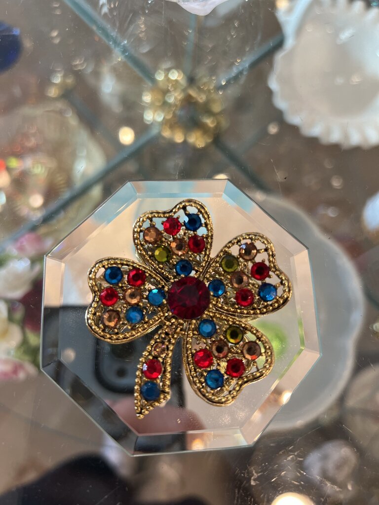 WEISS 4 Leaf Clover Brooch
