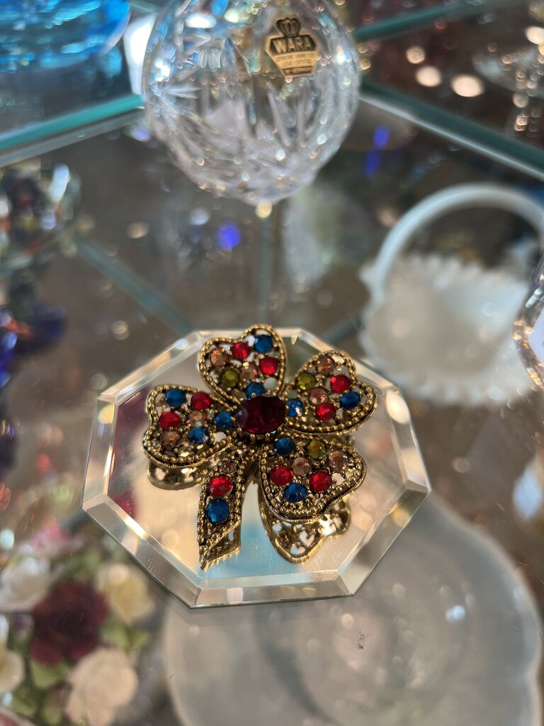 WEISS 4 Leaf Clover Brooch