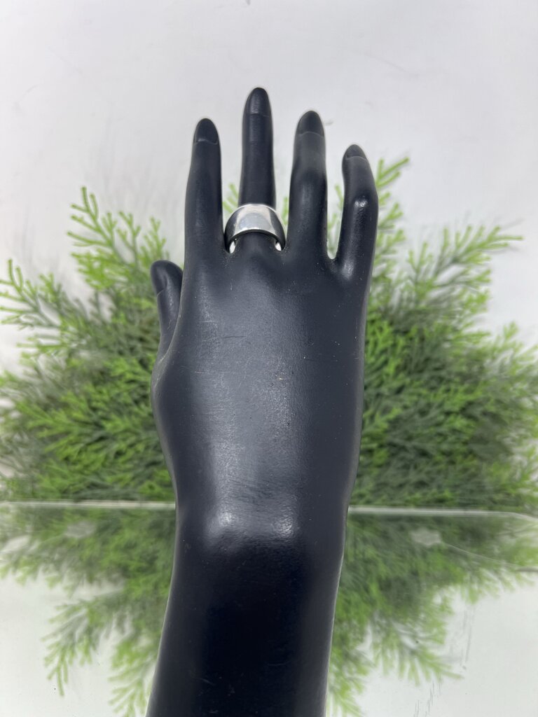 Silpada Sterling Silver Cigar Band Ring