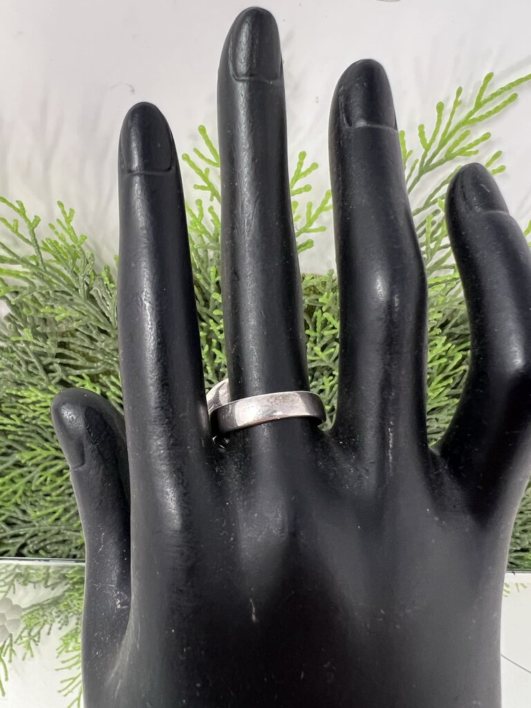 Silpada Sterling Silver Lily Rose Ring