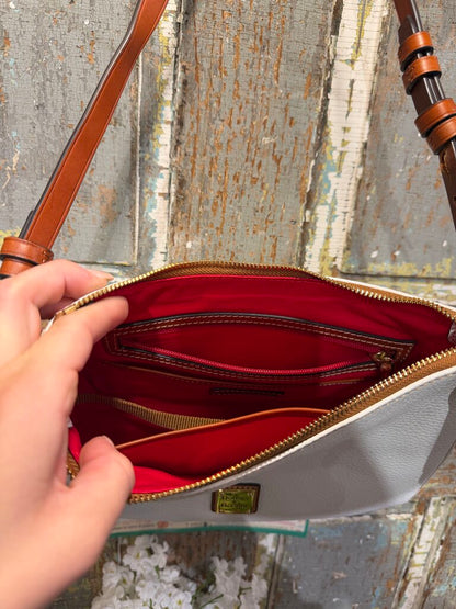 Dooney&Bourke White Leather Shoulder Bag