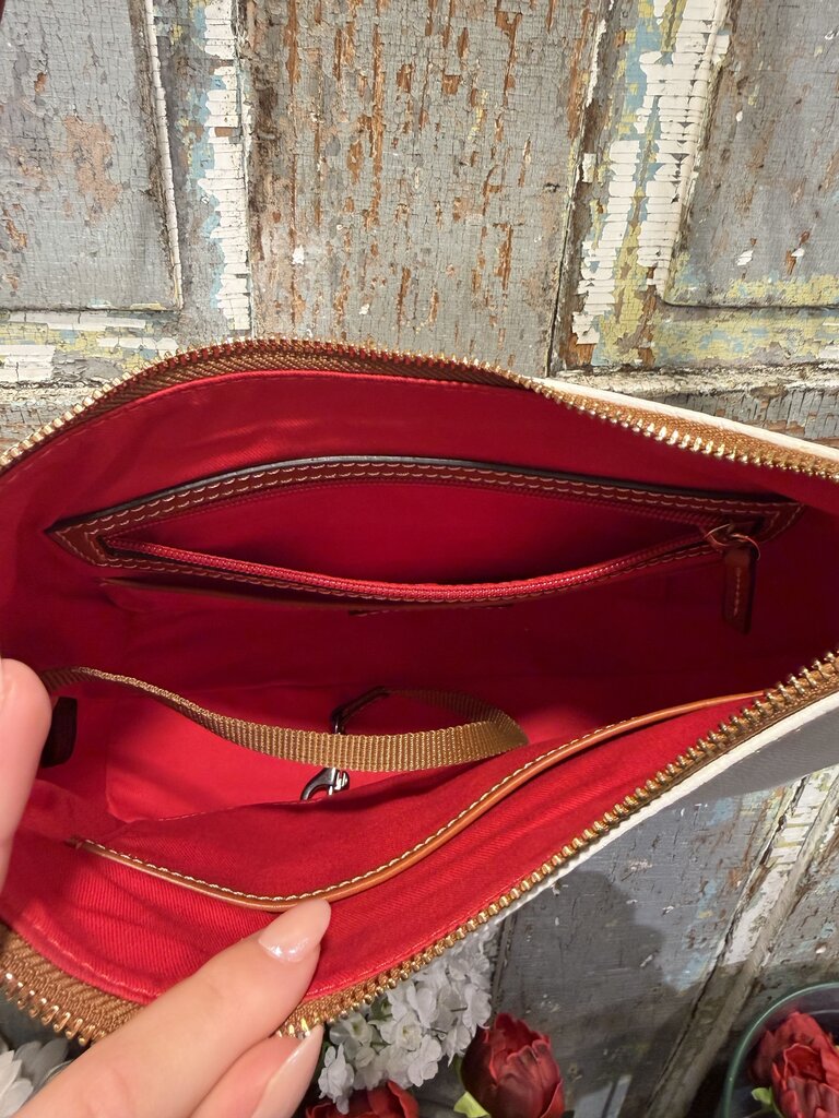 Dooney&Bourke White Leather Shoulder Bag