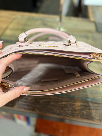 Michael Kors Sheila Bag And Wallet Set