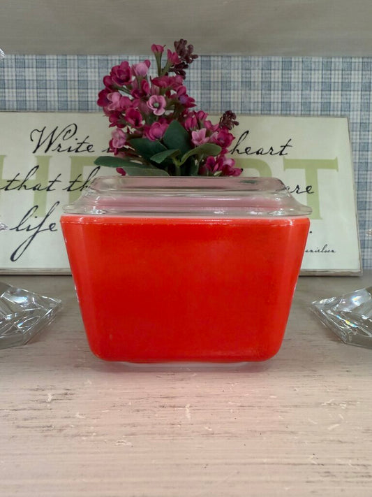 Pyrex Red Refrigeration Small Dish