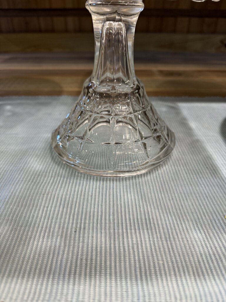 Square Pedastal Scalloped Cake Stand