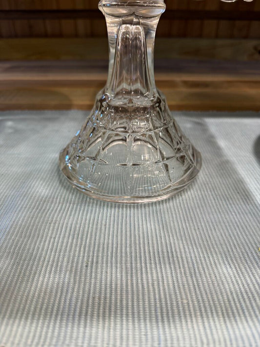 Square Pedastal Scalloped Cake Stand
