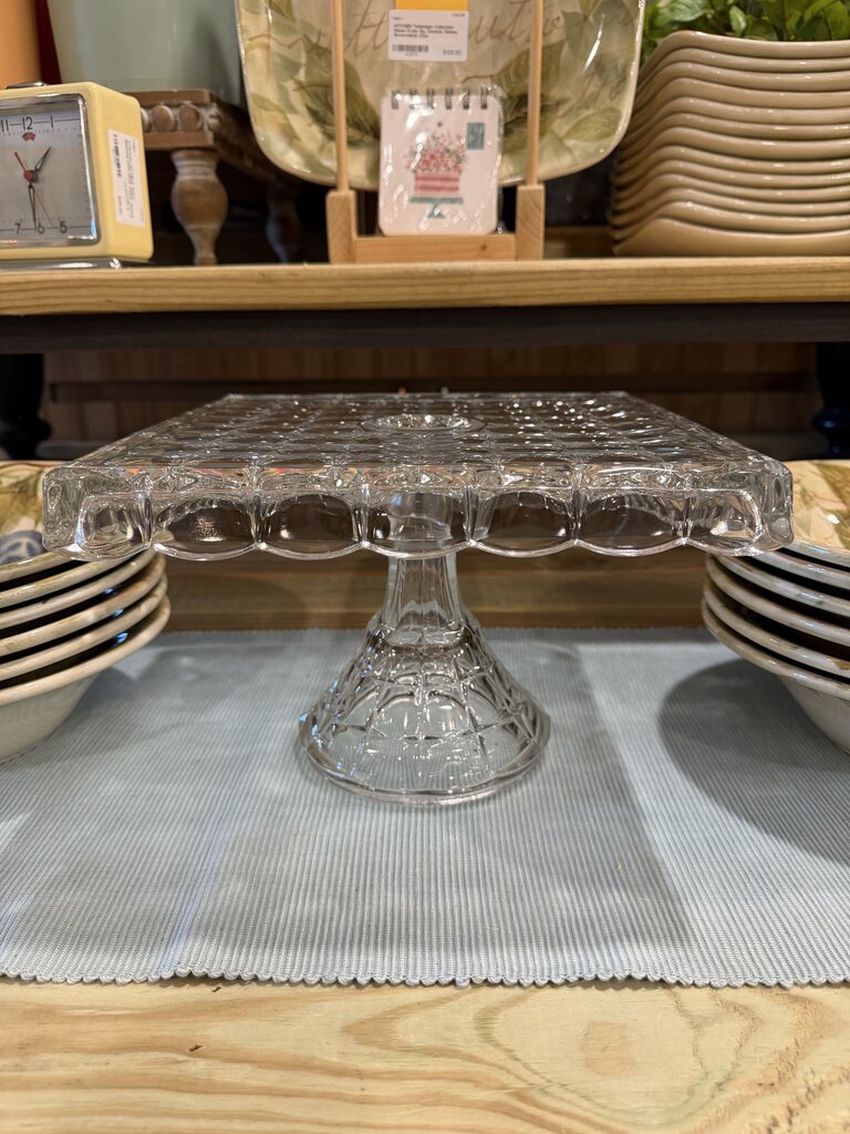 Square Pedastal Scalloped Cake Stand