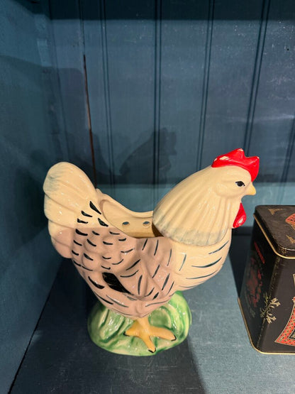 VTG Chicken Wall Planter