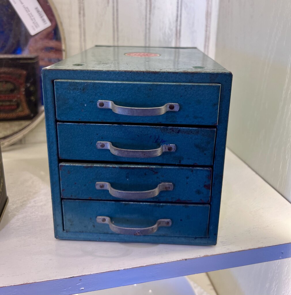 Wards File Drawer
