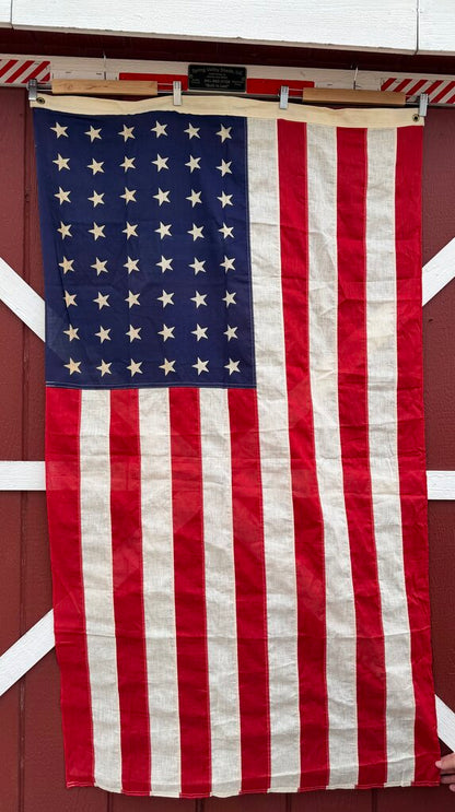 Vintage Med Stitched American Flag