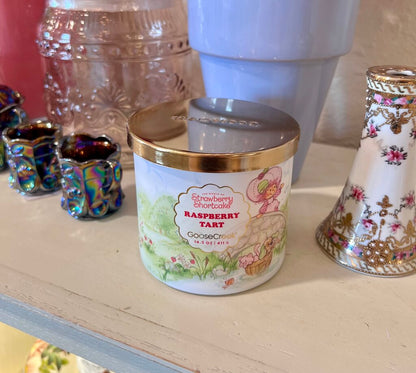 Goose Creek Strawberry Shortcake Raspberry Tart Candle