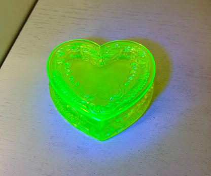 VTG BOYD Vaseline Covered Heart Dish