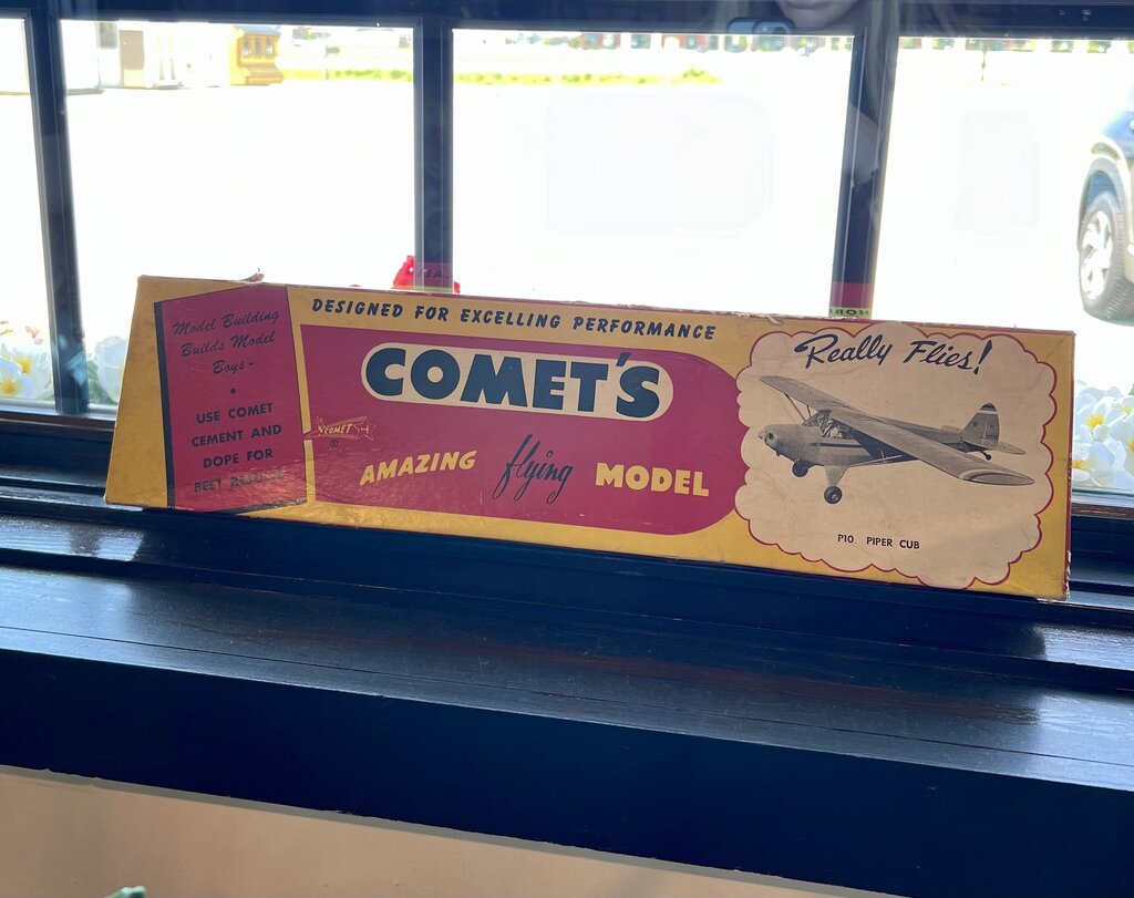 VINTAGE 1952 COMET'S P12 SABRE JET S86E MODEL KIT FLYING MODEL