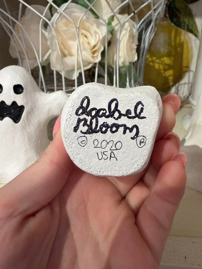 Isabel Bloom Ghost